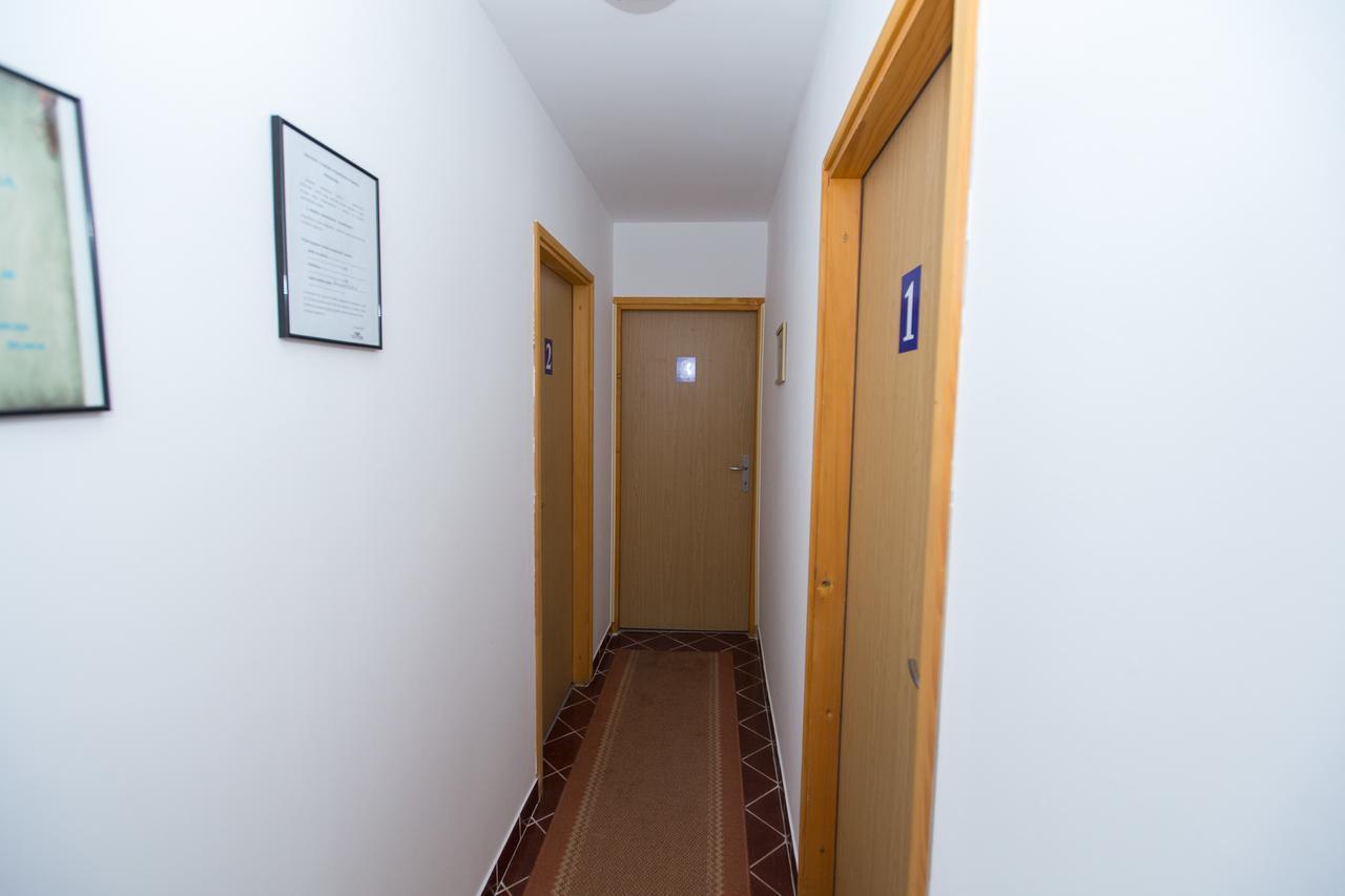 Guest House Neno Ogulin Exteriér fotografie
